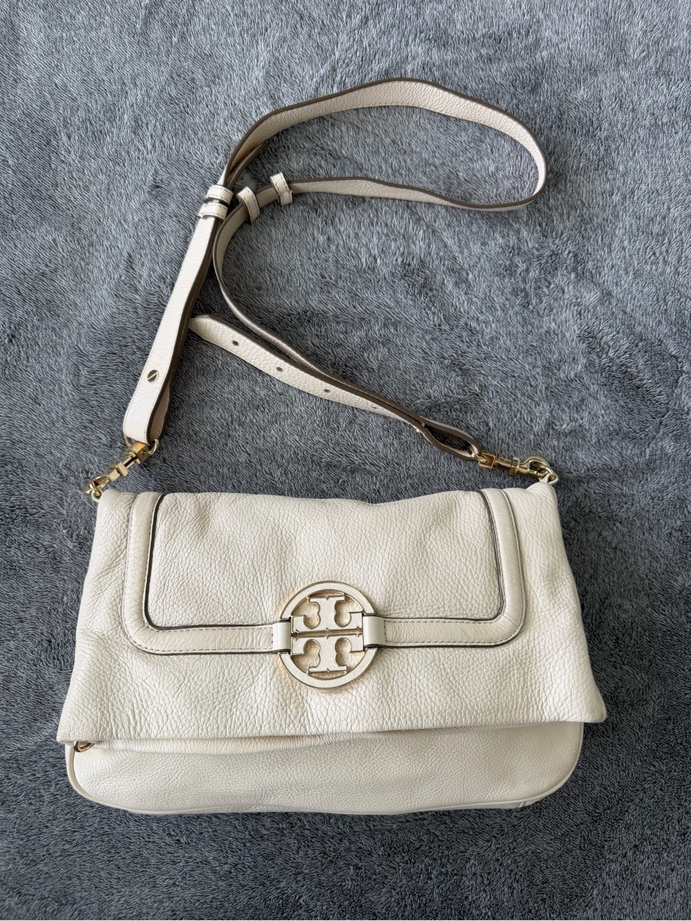Tory Burch Amanda Foldover Messenger, crossbody, flap bag